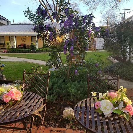 Hotel Gibbs Street Manor New Waverly Exterior foto